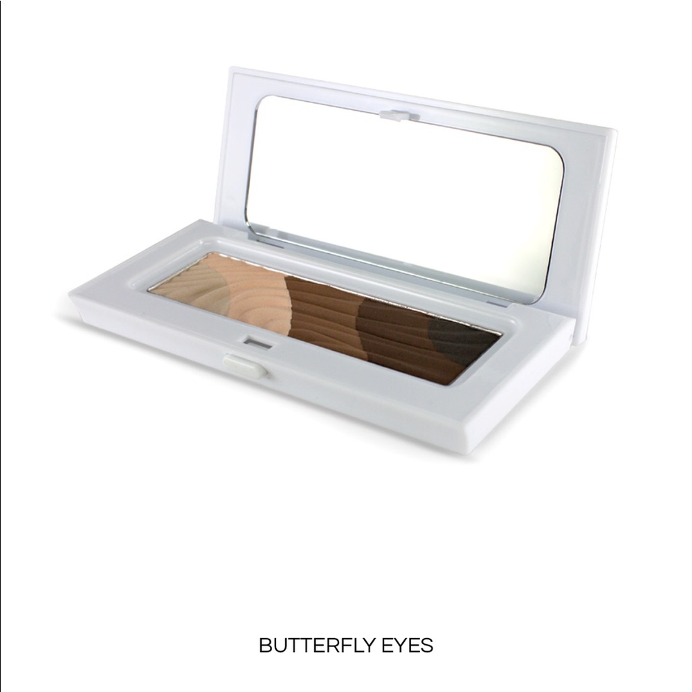 Makeover essentials - Butterfly Eyes Eyeshadows
